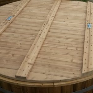 puukansi pore-led tynnyriin